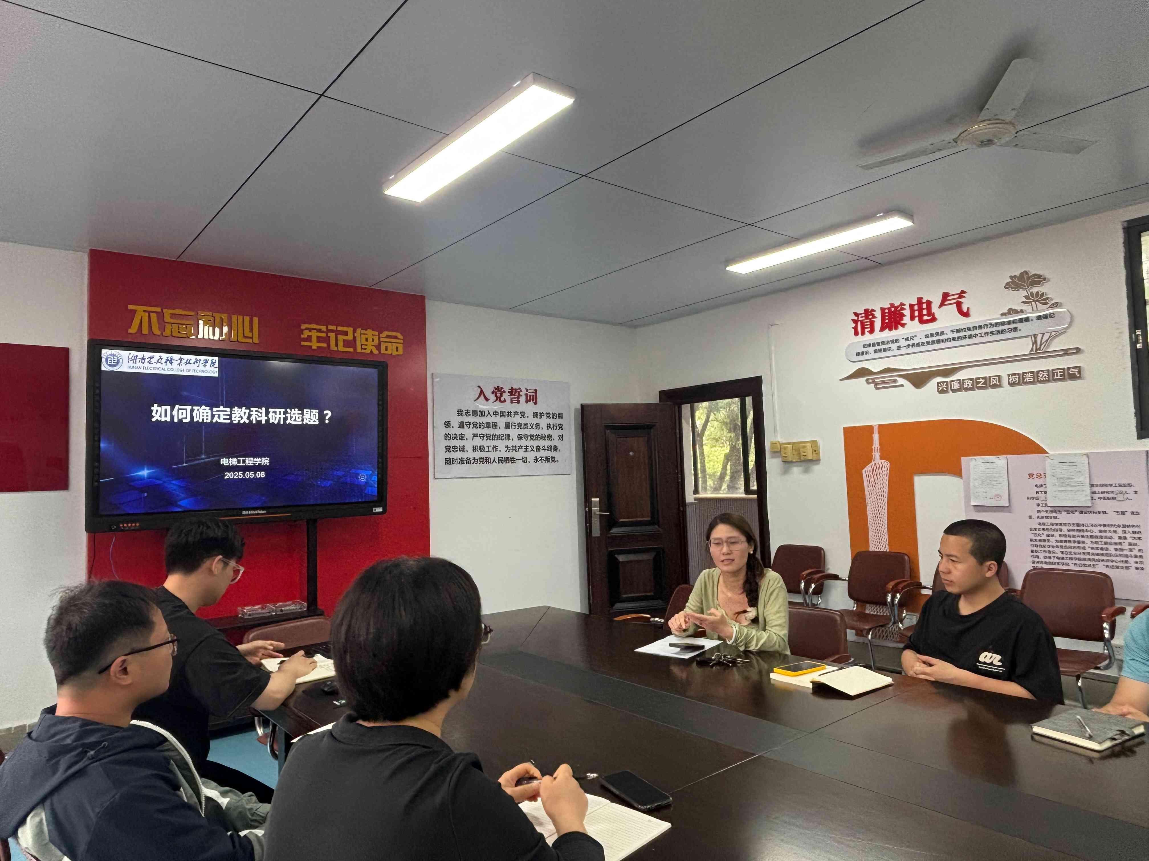 IMG_4637(1).jpg IMG_4637(1).jpg